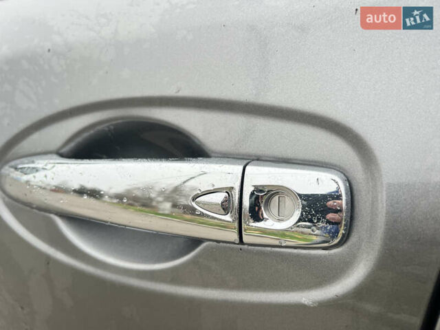 Серый Ниссан ИксТрейл, объемом двигателя 2 л и пробегом 79 тыс. км за 14699 $, фото 20 на Automoto.ua