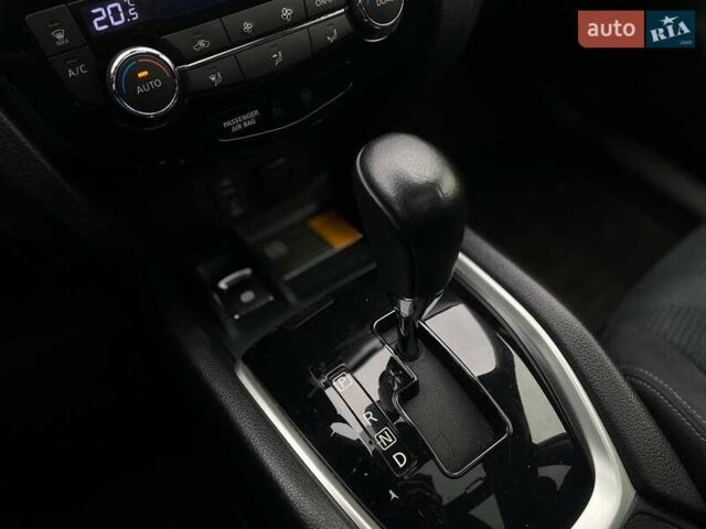 Сірий Ніссан ІксТрейл, об'ємом двигуна 1.6 л та пробігом 190 тис. км за 15590 $, фото 40 на Automoto.ua