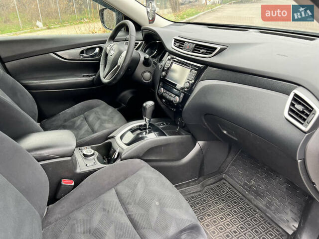 Серый Ниссан ИксТрейл, объемом двигателя 2 л и пробегом 79 тыс. км за 14699 $, фото 7 на Automoto.ua