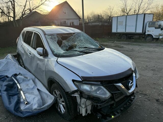 Сірий Ніссан ІксТрейл, об'ємом двигуна 2 л та пробігом 140 тис. км за 4500 $, фото 1 на Automoto.ua