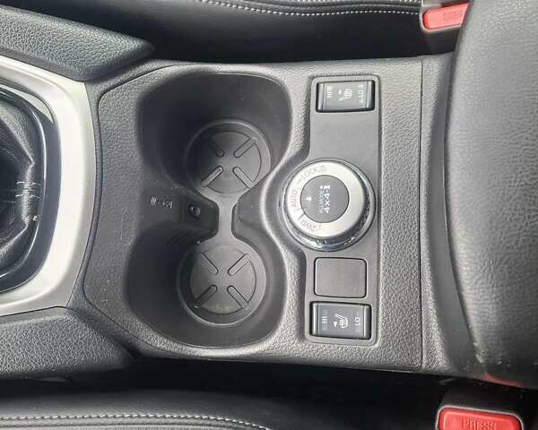 Серый Ниссан ИксТрейл, объемом двигателя 1.6 л и пробегом 193 тыс. км за 16850 $, фото 19 на Automoto.ua