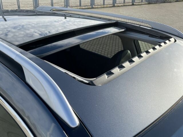 Сірий Ніссан ІксТрейл, об'ємом двигуна 0 л та пробігом 205 тис. км за 14800 $, фото 4 на Automoto.ua