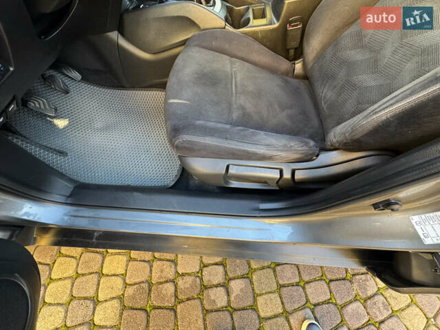 Сірий Ніссан ІксТрейл, об'ємом двигуна 1.6 л та пробігом 215 тис. км за 15500 $, фото 18 на Automoto.ua