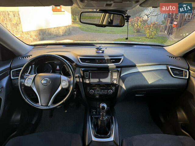 Сірий Ніссан ІксТрейл, об'ємом двигуна 1.6 л та пробігом 215 тис. км за 15500 $, фото 11 на Automoto.ua