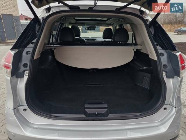 Сірий Ніссан ІксТрейл, об'ємом двигуна 1.6 л та пробігом 145 тис. км за 15500 $, фото 30 на Automoto.ua