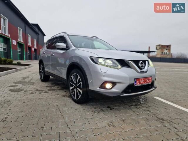 Сірий Ніссан ІксТрейл, об'ємом двигуна 1.6 л та пробігом 145 тис. км за 15500 $, фото 1 на Automoto.ua