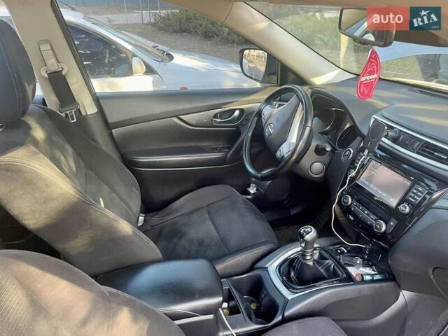 Серый Ниссан ИксТрейл, объемом двигателя 1.6 л и пробегом 228 тыс. км за 16000 $, фото 1 на Automoto.ua