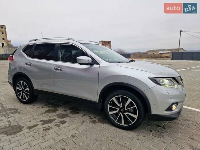 Сірий Ніссан ІксТрейл, об'ємом двигуна 1.6 л та пробігом 145 тис. км за 15500 $, фото 4 на Automoto.ua