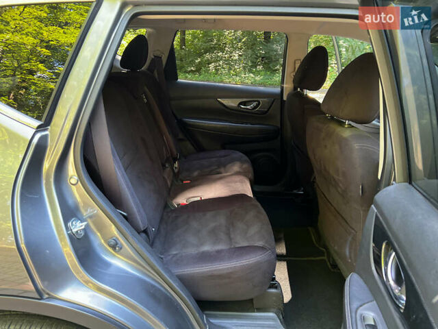 Серый Ниссан ИксТрейл, объемом двигателя 1.6 л и пробегом 59 тыс. км за 17500 $, фото 35 на Automoto.ua