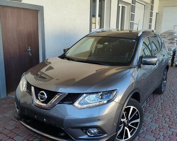 Серый Ниссан ИксТрейл, объемом двигателя 1.6 л и пробегом 156 тыс. км за 15699 $, фото 2 на Automoto.ua