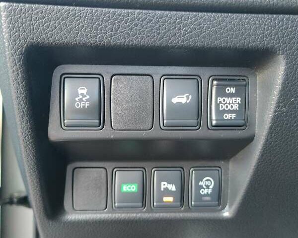 Серый Ниссан ИксТрейл, объемом двигателя 1.6 л и пробегом 156 тыс. км за 15699 $, фото 41 на Automoto.ua