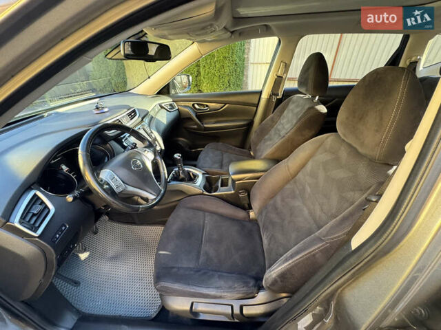 Сірий Ніссан ІксТрейл, об'ємом двигуна 1.6 л та пробігом 215 тис. км за 15500 $, фото 16 на Automoto.ua