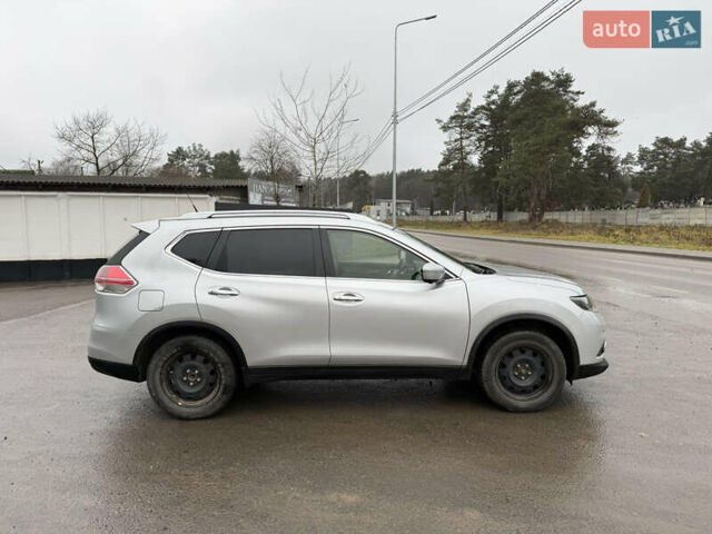 Серый Ниссан ИксТрейл, объемом двигателя 1.6 л и пробегом 158 тыс. км за 14800 $, фото 1 на Automoto.ua