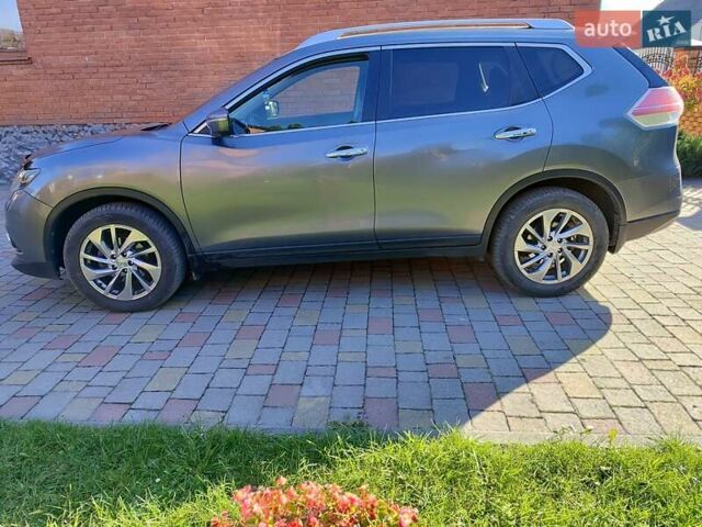 Сірий Ніссан ІксТрейл, об'ємом двигуна 1.6 л та пробігом 191 тис. км за 16200 $, фото 2 на Automoto.ua