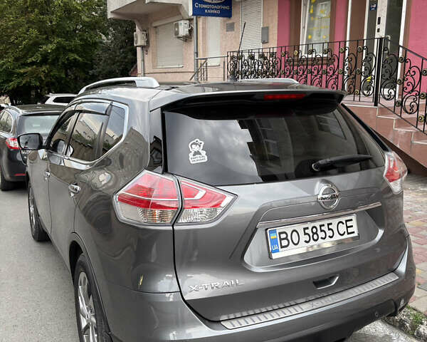 Сірий Ніссан ІксТрейл, об'ємом двигуна 2 л та пробігом 85 тис. км за 18400 $, фото 1 на Automoto.ua