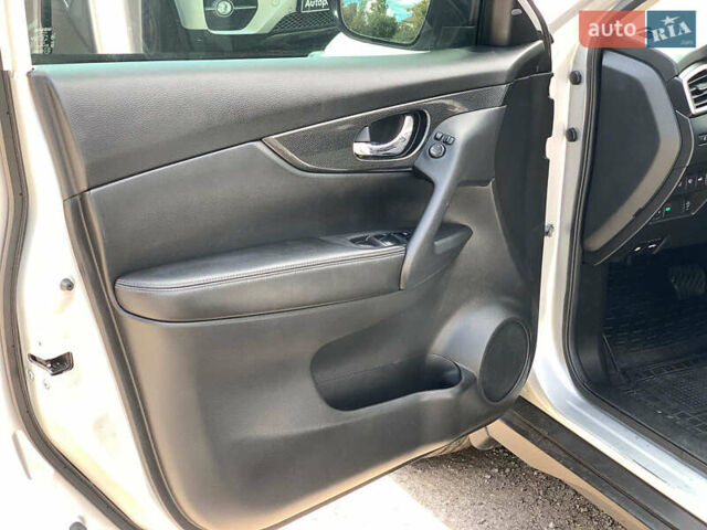 Серый Ниссан ИксТрейл, объемом двигателя 1.6 л и пробегом 114 тыс. км за 18290 $, фото 18 на Automoto.ua