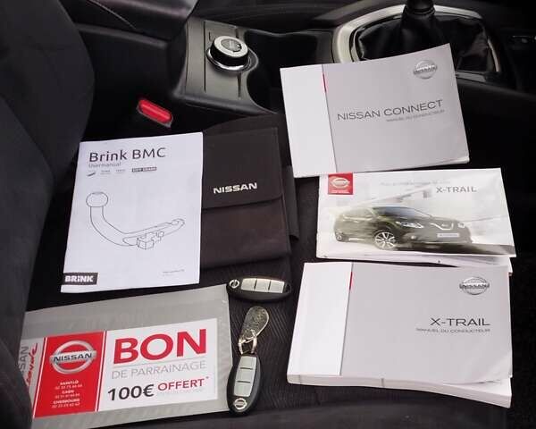 Серый Ниссан ИксТрейл, объемом двигателя 1.6 л и пробегом 195 тыс. км за 14800 $, фото 73 на Automoto.ua