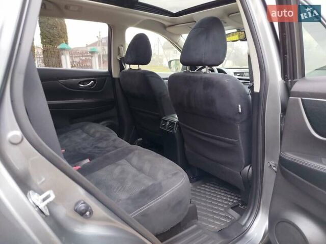 Серый Ниссан ИксТрейл, объемом двигателя 1.6 л и пробегом 195 тыс. км за 14800 $, фото 56 на Automoto.ua