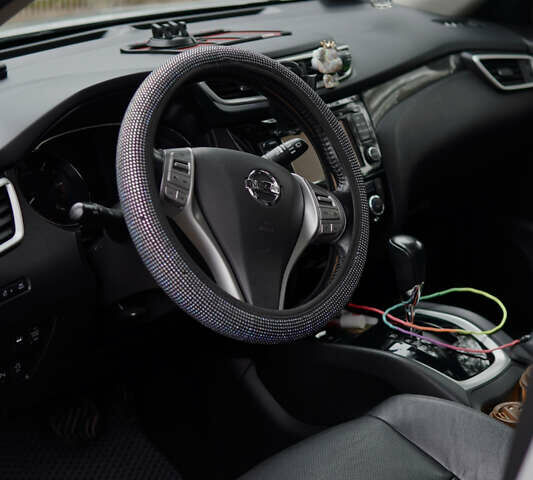 Сірий Ніссан ІксТрейл, об'ємом двигуна 1.6 л та пробігом 262 тис. км за 16999 $, фото 9 на Automoto.ua