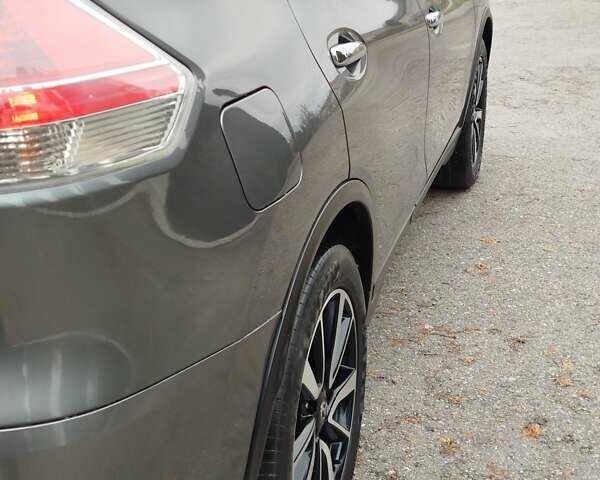 Серый Ниссан ИксТрейл, объемом двигателя 1.6 л и пробегом 195 тыс. км за 14800 $, фото 15 на Automoto.ua