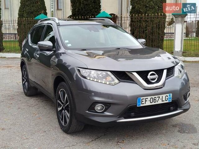 Серый Ниссан ИксТрейл, объемом двигателя 1.6 л и пробегом 195 тыс. км за 14800 $, фото 2 на Automoto.ua