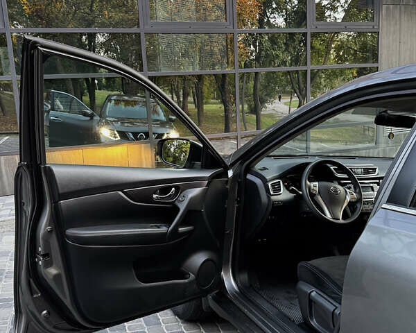 Сірий Ніссан ІксТрейл, об'ємом двигуна 2 л та пробігом 53 тис. км за 18300 $, фото 49 на Automoto.ua