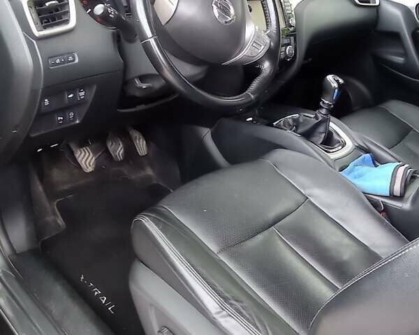 Сірий Ніссан ІксТрейл, об'ємом двигуна 1.6 л та пробігом 204 тис. км за 18500 $, фото 7 на Automoto.ua