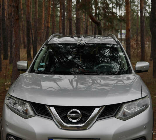 Сірий Ніссан ІксТрейл, об'ємом двигуна 1.6 л та пробігом 262 тис. км за 16999 $, фото 2 на Automoto.ua