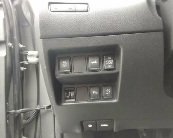 Серый Ниссан ИксТрейл, объемом двигателя 1.6 л и пробегом 195 тыс. км за 14800 $, фото 28 на Automoto.ua