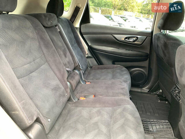 Серый Ниссан ИксТрейл, объемом двигателя 1.6 л и пробегом 114 тыс. км за 18290 $, фото 23 на Automoto.ua