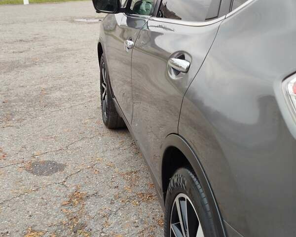 Серый Ниссан ИксТрейл, объемом двигателя 1.6 л и пробегом 195 тыс. км за 14800 $, фото 9 на Automoto.ua