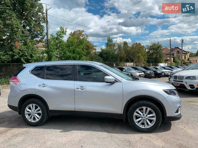 Серый Ниссан ИксТрейл, объемом двигателя 1.6 л и пробегом 114 тыс. км за 18290 $, фото 3 на Automoto.ua