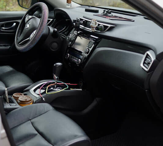 Сірий Ніссан ІксТрейл, об'ємом двигуна 1.6 л та пробігом 262 тис. км за 16999 $, фото 11 на Automoto.ua