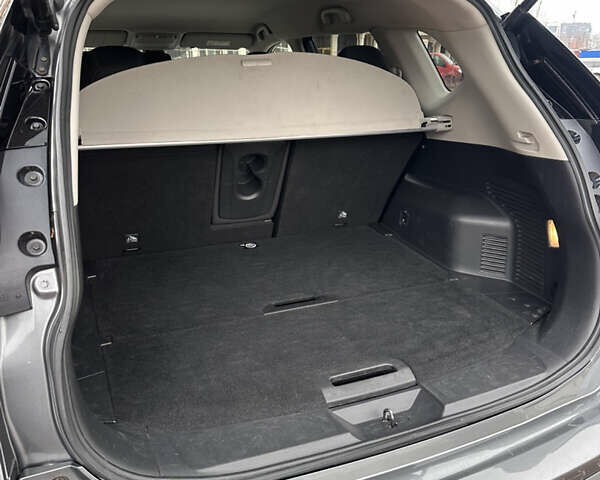 Серый Ниссан ИксТрейл, объемом двигателя 1.62 л и пробегом 140 тыс. км за 17300 $, фото 56 на Automoto.ua