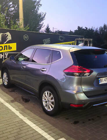 Серый Ниссан ИксТрейл, объемом двигателя 1.6 л и пробегом 91 тыс. км за 20000 $, фото 2 на Automoto.ua