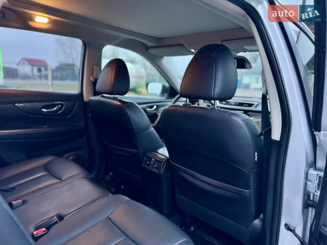 Сірий Ніссан ІксТрейл, об'ємом двигуна 1.6 л та пробігом 183 тис. км за 16800 $, фото 59 на Automoto.ua