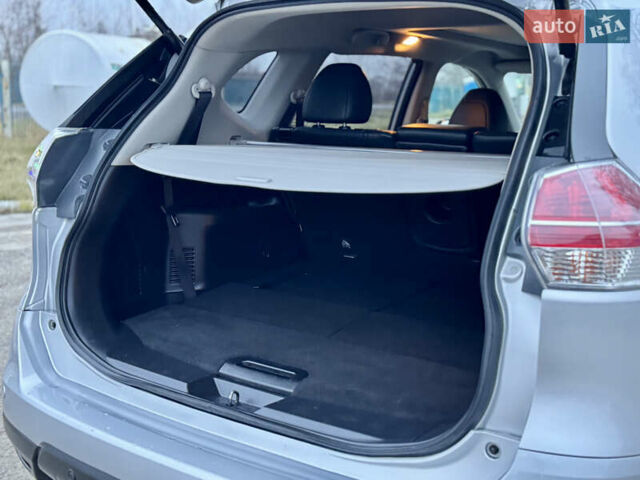 Сірий Ніссан ІксТрейл, об'ємом двигуна 1.6 л та пробігом 183 тис. км за 16800 $, фото 56 на Automoto.ua