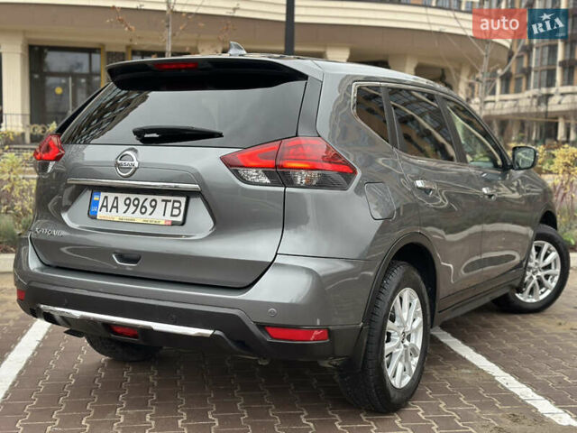 Серый Ниссан ИксТрейл, объемом двигателя 1.62 л и пробегом 140 тыс. км за 17300 $, фото 17 на Automoto.ua