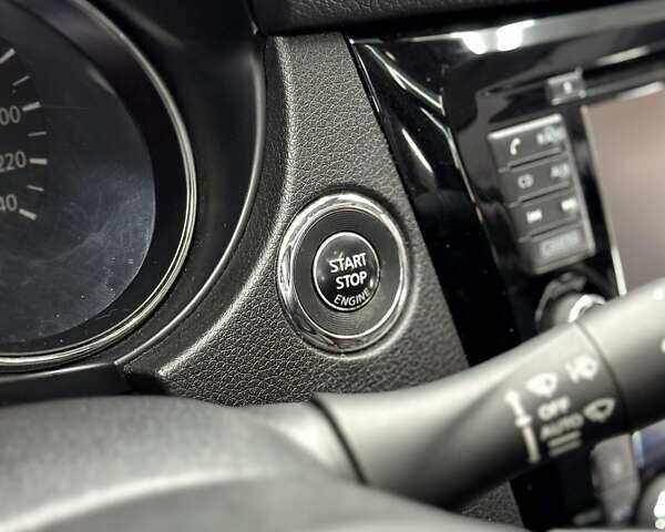 Серый Ниссан ИксТрейл, объемом двигателя 1.6 л и пробегом 101 тыс. км за 22000 $, фото 11 на Automoto.ua