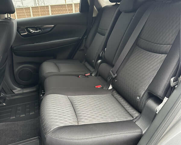 Серый Ниссан ИксТрейл, объемом двигателя 1.62 л и пробегом 140 тыс. км за 17300 $, фото 42 на Automoto.ua