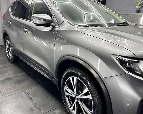 Серый Ниссан ИксТрейл, объемом двигателя 1.6 л и пробегом 101 тыс. км за 22000 $, фото 9 на Automoto.ua