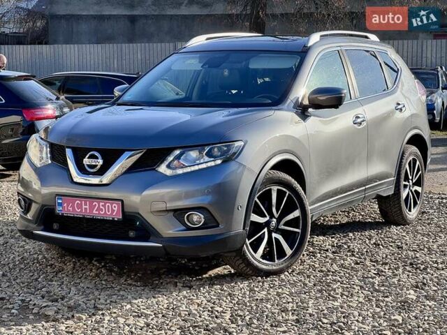Серый Ниссан ИксТрейл, объемом двигателя 2 л и пробегом 227 тыс. км за 17300 $, фото 13 на Automoto.ua