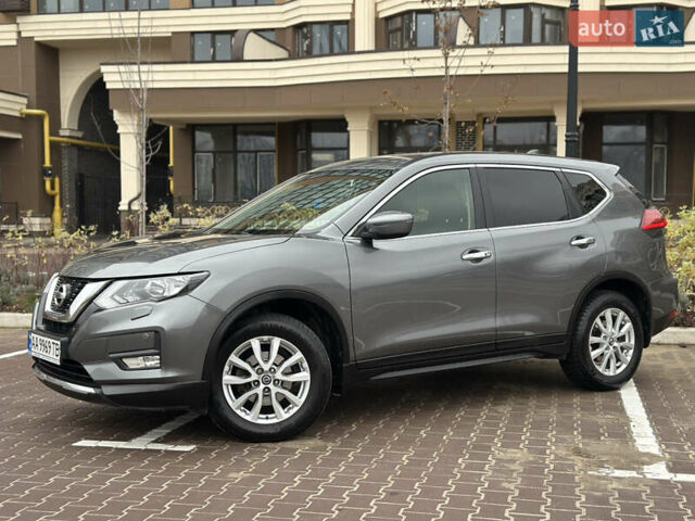 Серый Ниссан ИксТрейл, объемом двигателя 1.62 л и пробегом 140 тыс. км за 17300 $, фото 11 на Automoto.ua