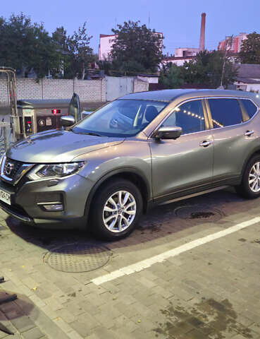 Серый Ниссан ИксТрейл, объемом двигателя 1.6 л и пробегом 91 тыс. км за 20000 $, фото 1 на Automoto.ua