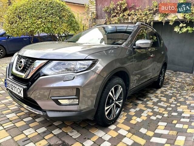 Серый Ниссан ИксТрейл, объемом двигателя 1.6 л и пробегом 101 тыс. км за 22000 $, фото 44 на Automoto.ua