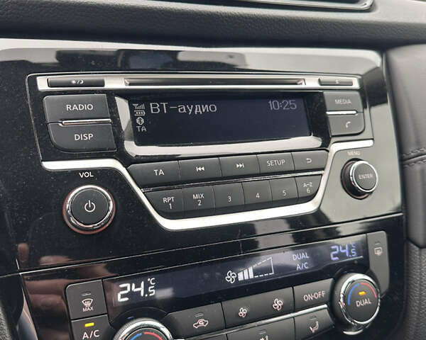 Серый Ниссан ИксТрейл, объемом двигателя 1.62 л и пробегом 140 тыс. км за 17300 $, фото 32 на Automoto.ua