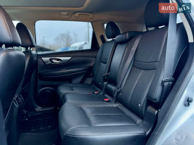 Сірий Ніссан ІксТрейл, об'ємом двигуна 1.6 л та пробігом 183 тис. км за 16800 $, фото 53 на Automoto.ua