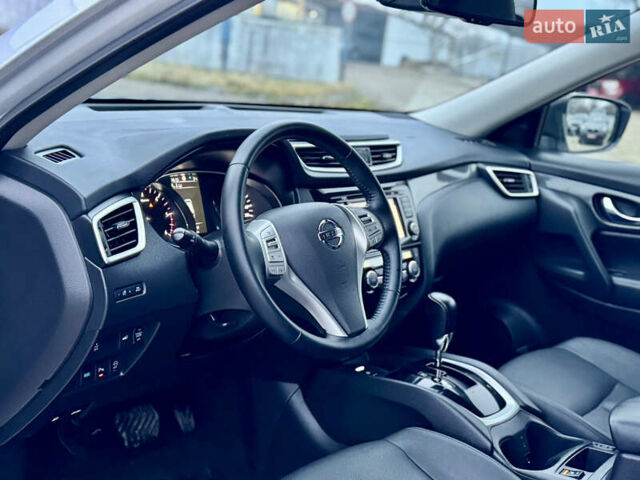 Сірий Ніссан ІксТрейл, об'ємом двигуна 1.6 л та пробігом 183 тис. км за 16800 $, фото 28 на Automoto.ua