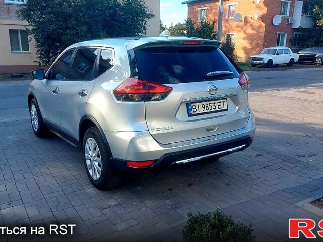 Серый Ниссан ИксТрейл, объемом двигателя 2.5 л и пробегом 120 тыс. км за 12100 $, фото 1 на Automoto.ua