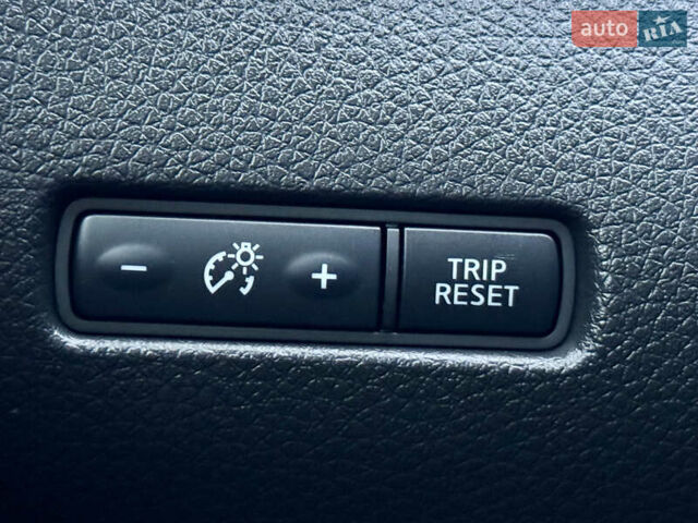 Сірий Ніссан ІксТрейл, об'ємом двигуна 1.6 л та пробігом 183 тис. км за 16800 $, фото 34 на Automoto.ua